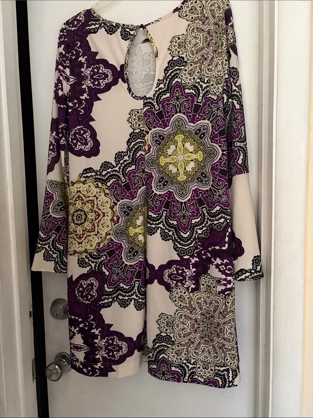 Ice Purple and Cream Medallion Long-Sleeve Shift Dress - Picture 6 of 10